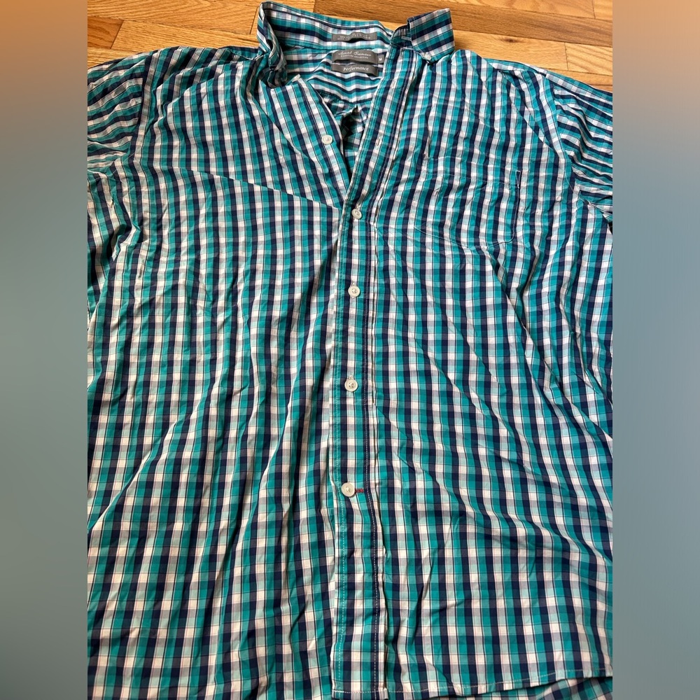 Sport button up - Picture 2 of 3